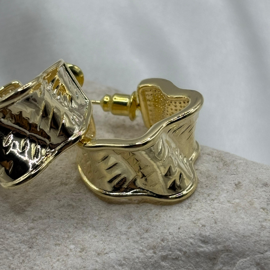 Aretes torcidos