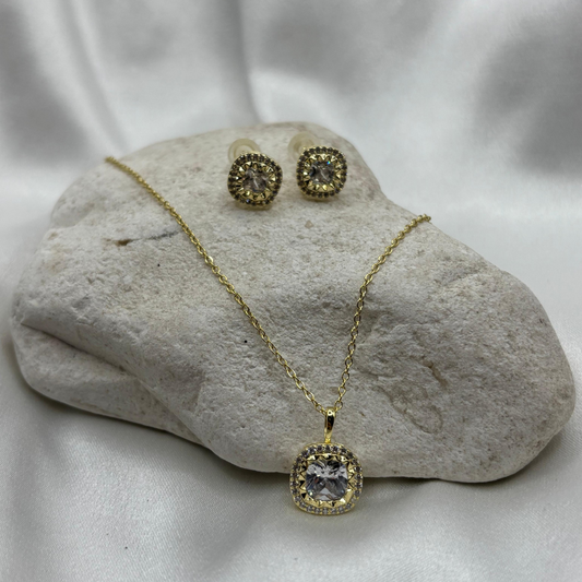 Aretes y Collar Elegantes