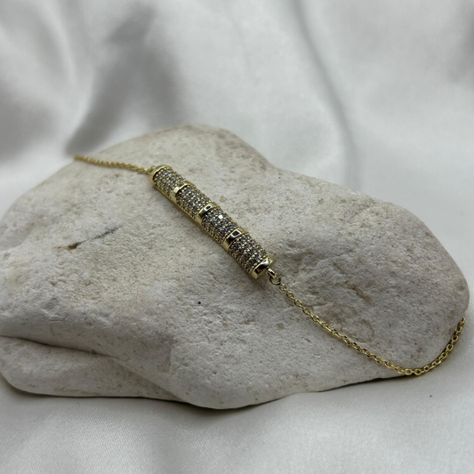 Pulsera con placa de piedras